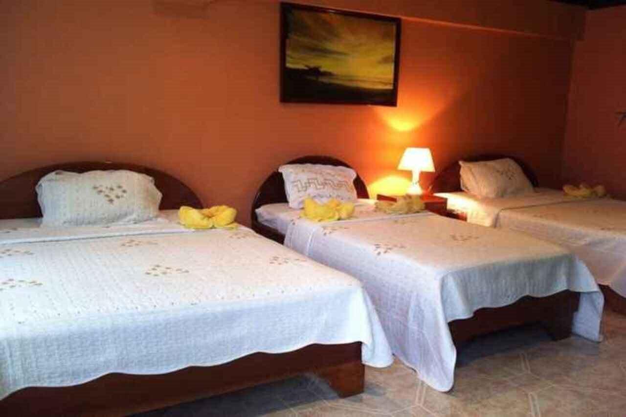 Luigis Hotel La Fortuna Exterior photo